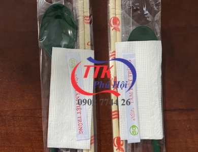 In combo dụng cụ ăn uống mang đi