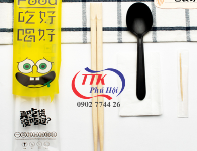 In combo dụng cụ ăn uống mang đi