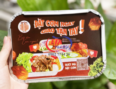 In thương hiệu trên nắp khay giấy bạc