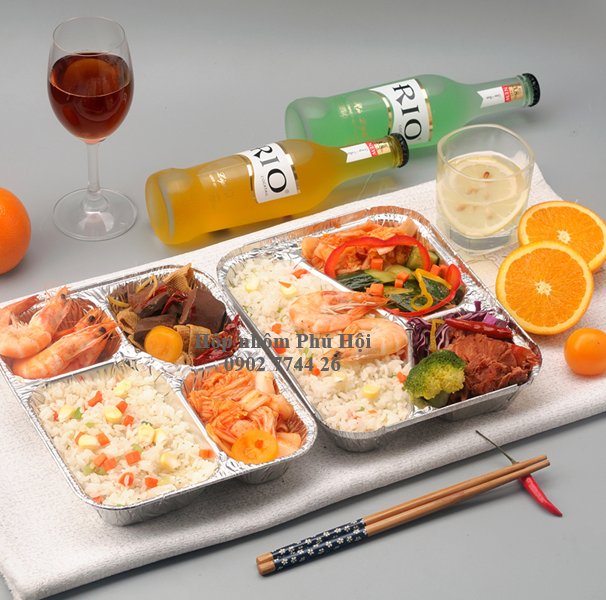 Khay giấy bạc đựng thức ăn